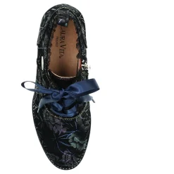 Hot Laura Vita Derbies - OLIVEO 05