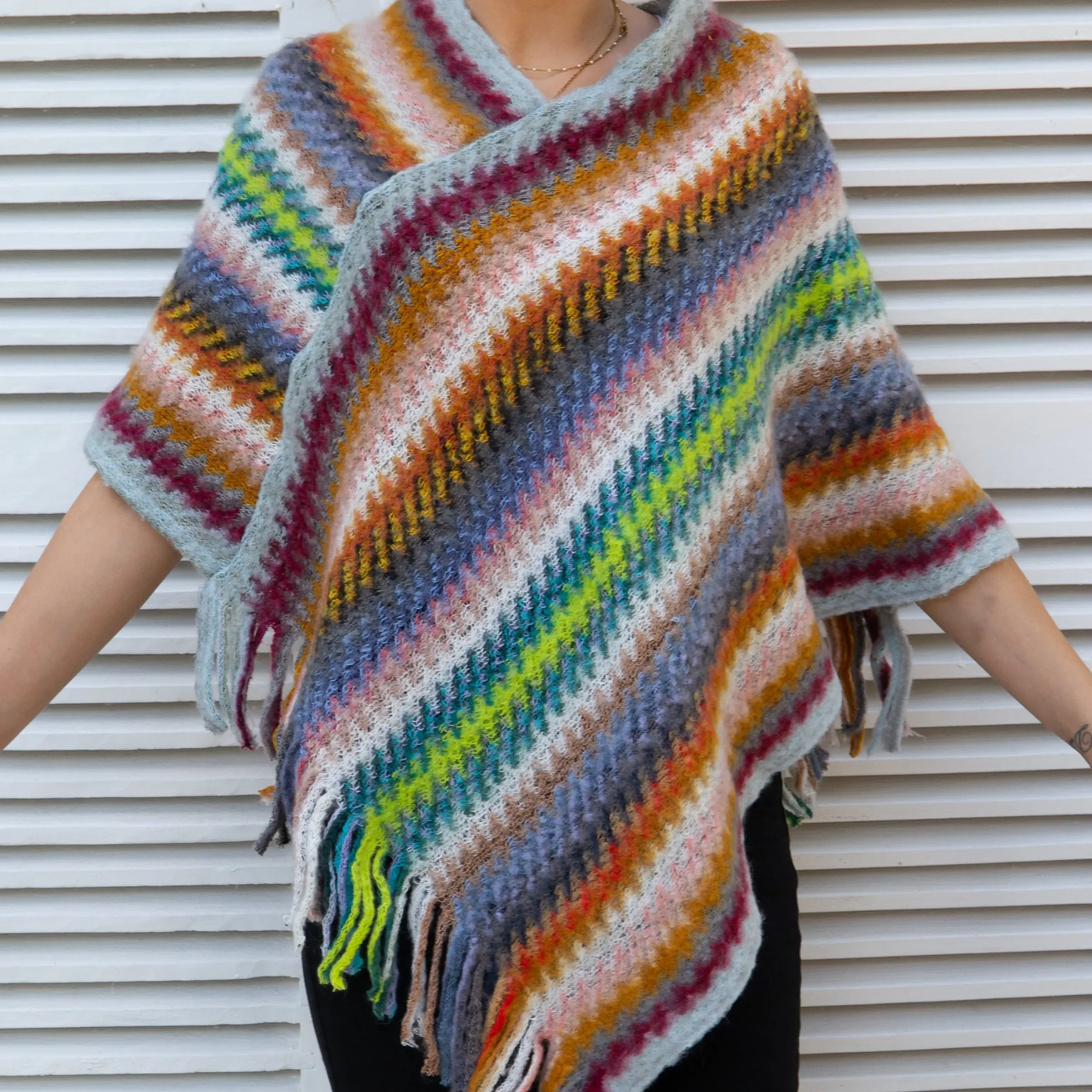 Store Laura Vita Poncho Jess